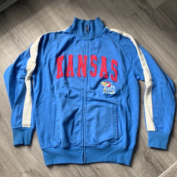 Bundle Of Tees, Sweats, Jackets, Vintage Items - Picture 6 of 12